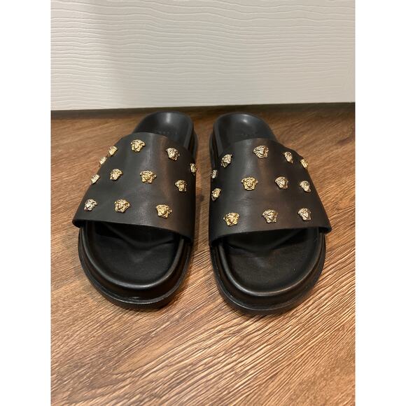 Versace Medusa stud slides - Picture 1 of 11